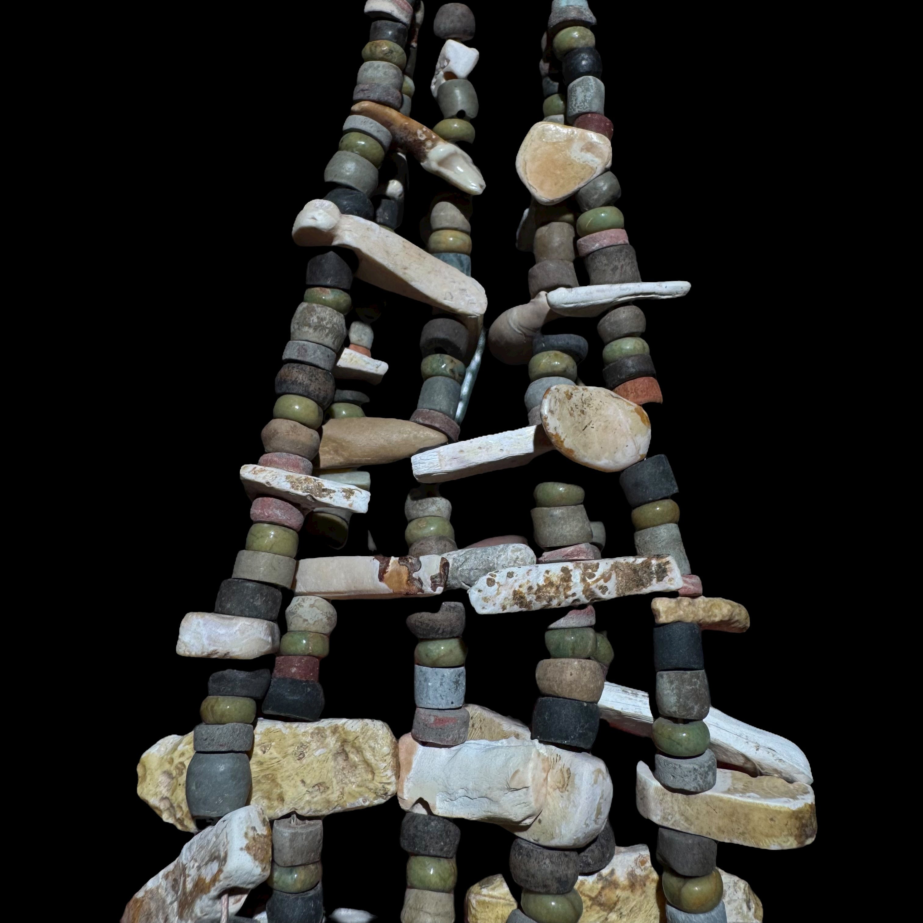 Pre-Columbian Tairona stone and shell bead necklace
