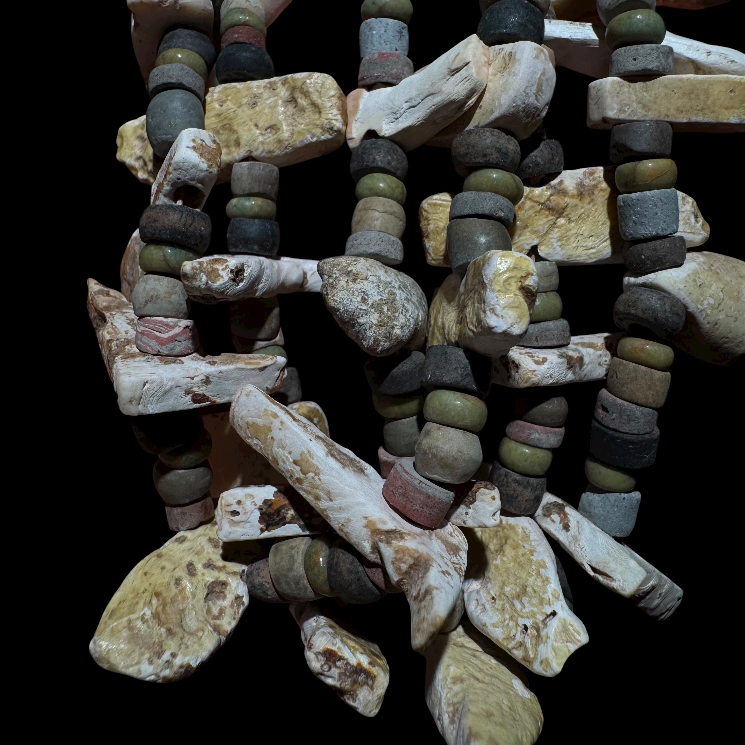 Pre-Columbian Tairona stone and shell bead necklace