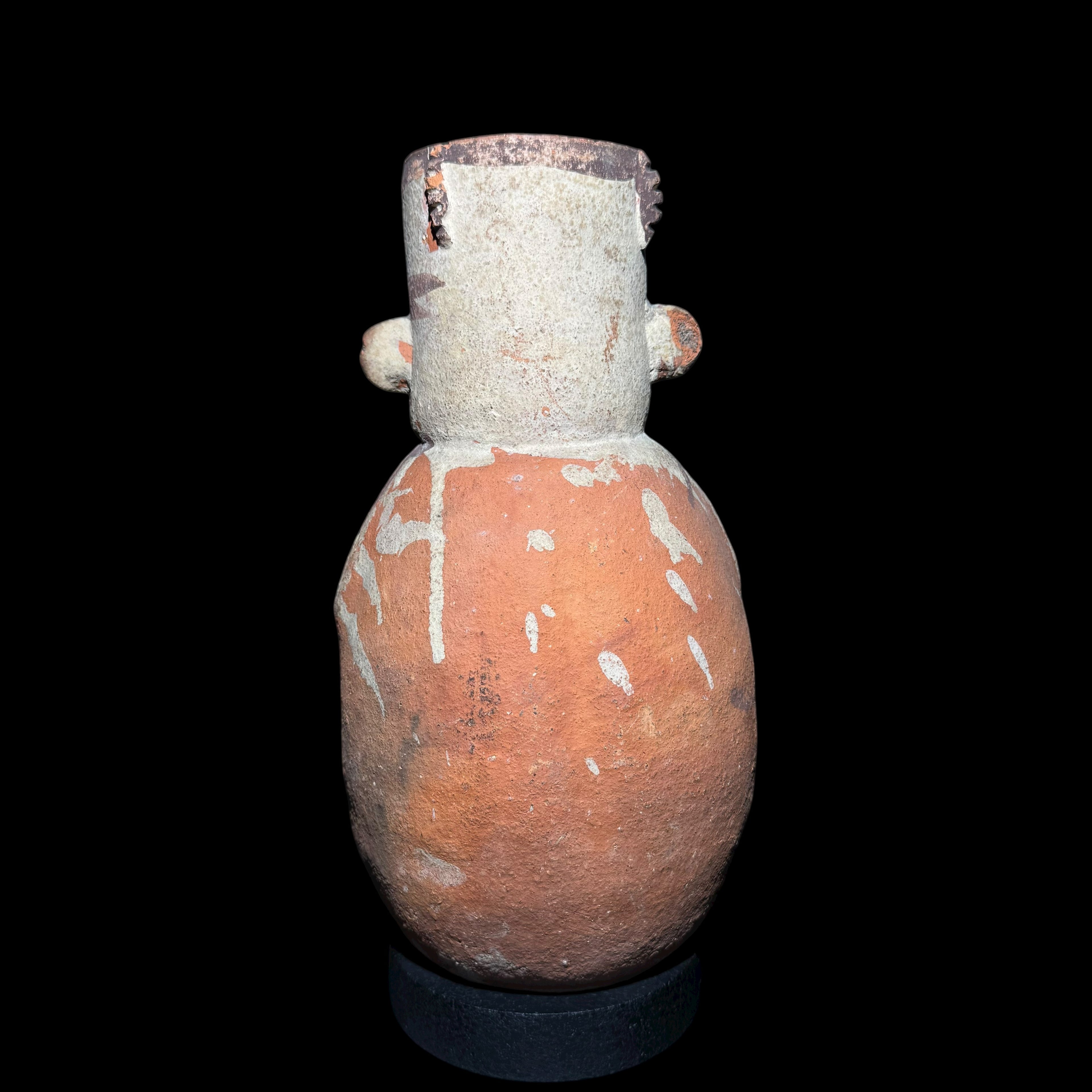 Pre-Columbian Chancay painted pottery vessel