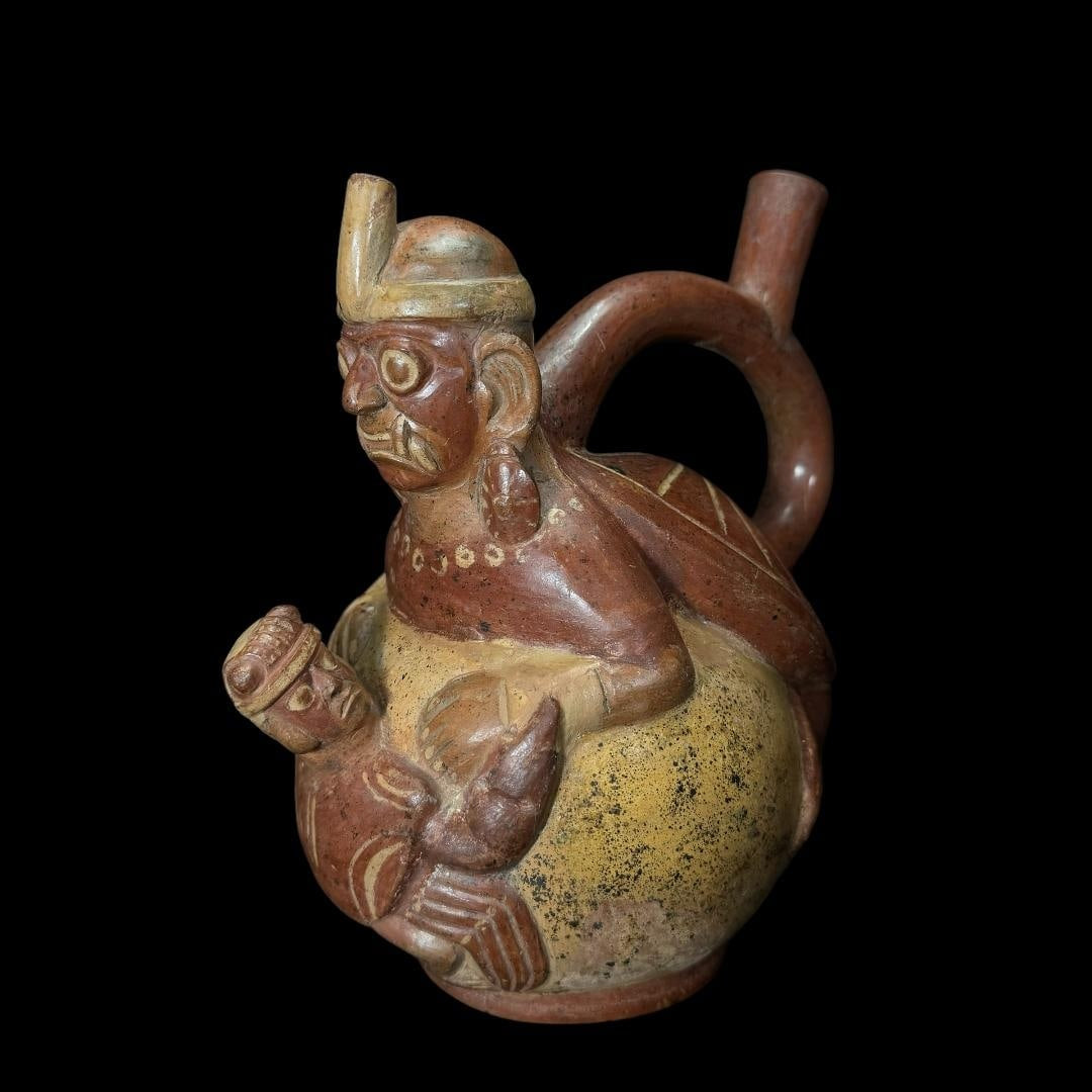 Pre-Columbian Moche III Ai apaec pottery vessel - TL tested