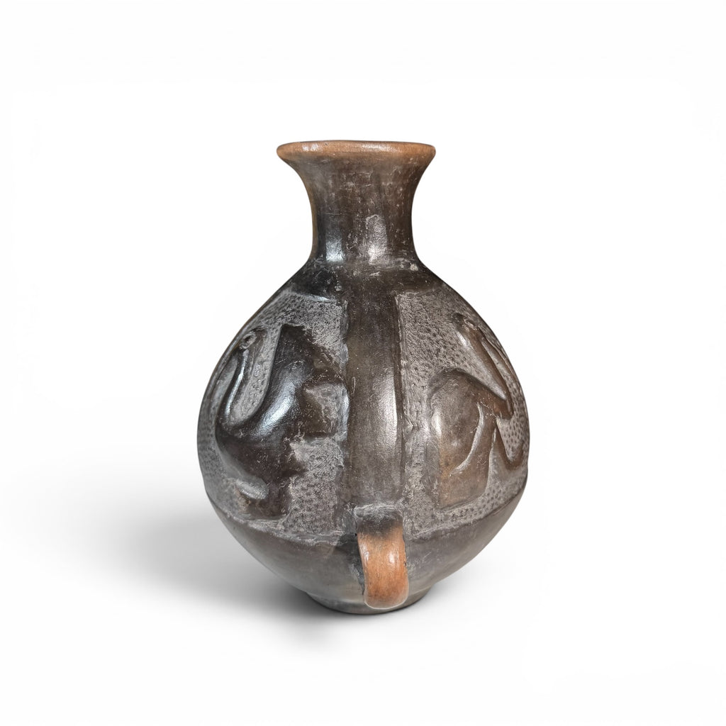 Pre-Columbian Chimú blackware aryballos