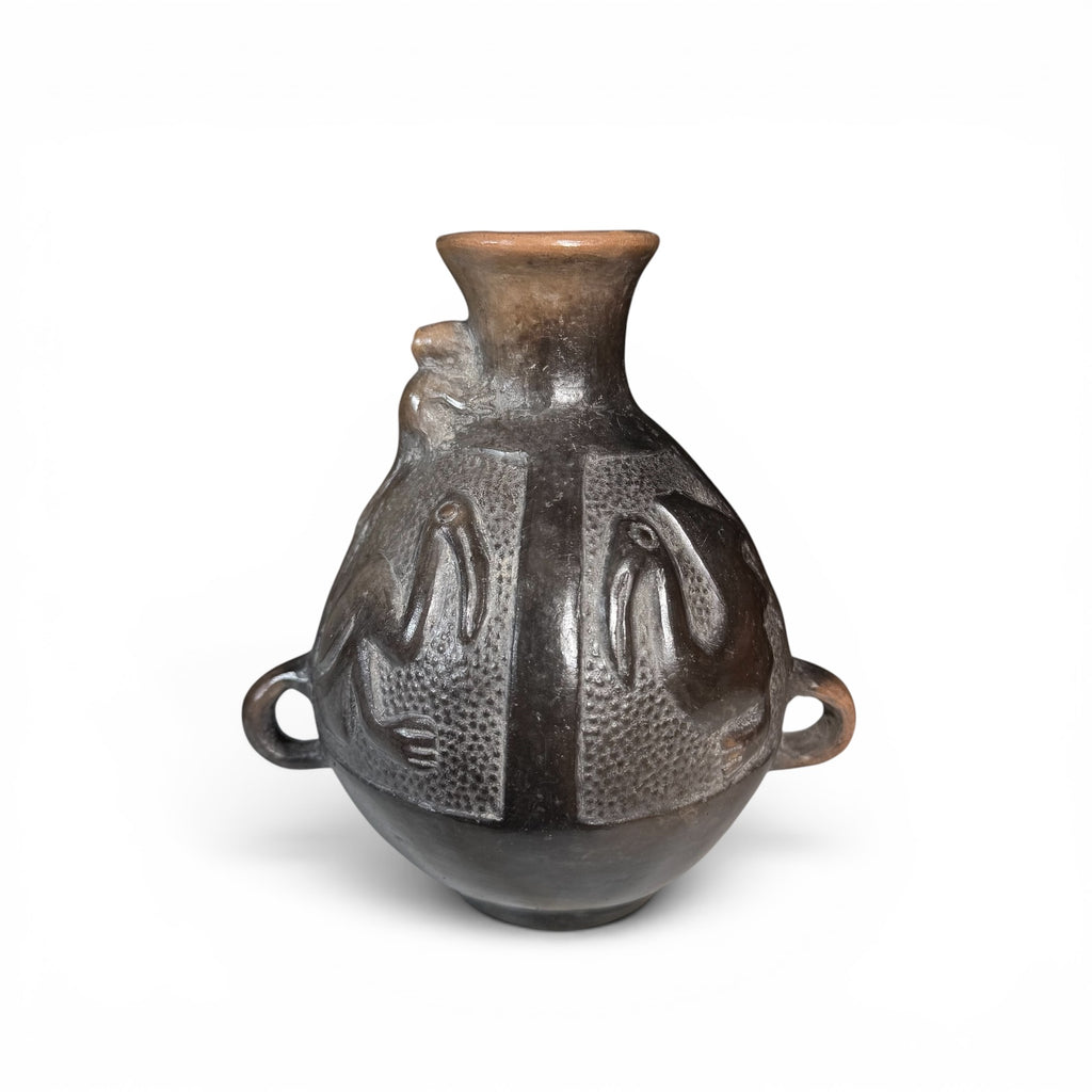 Pre-Columbian Chimú blackware aryballos