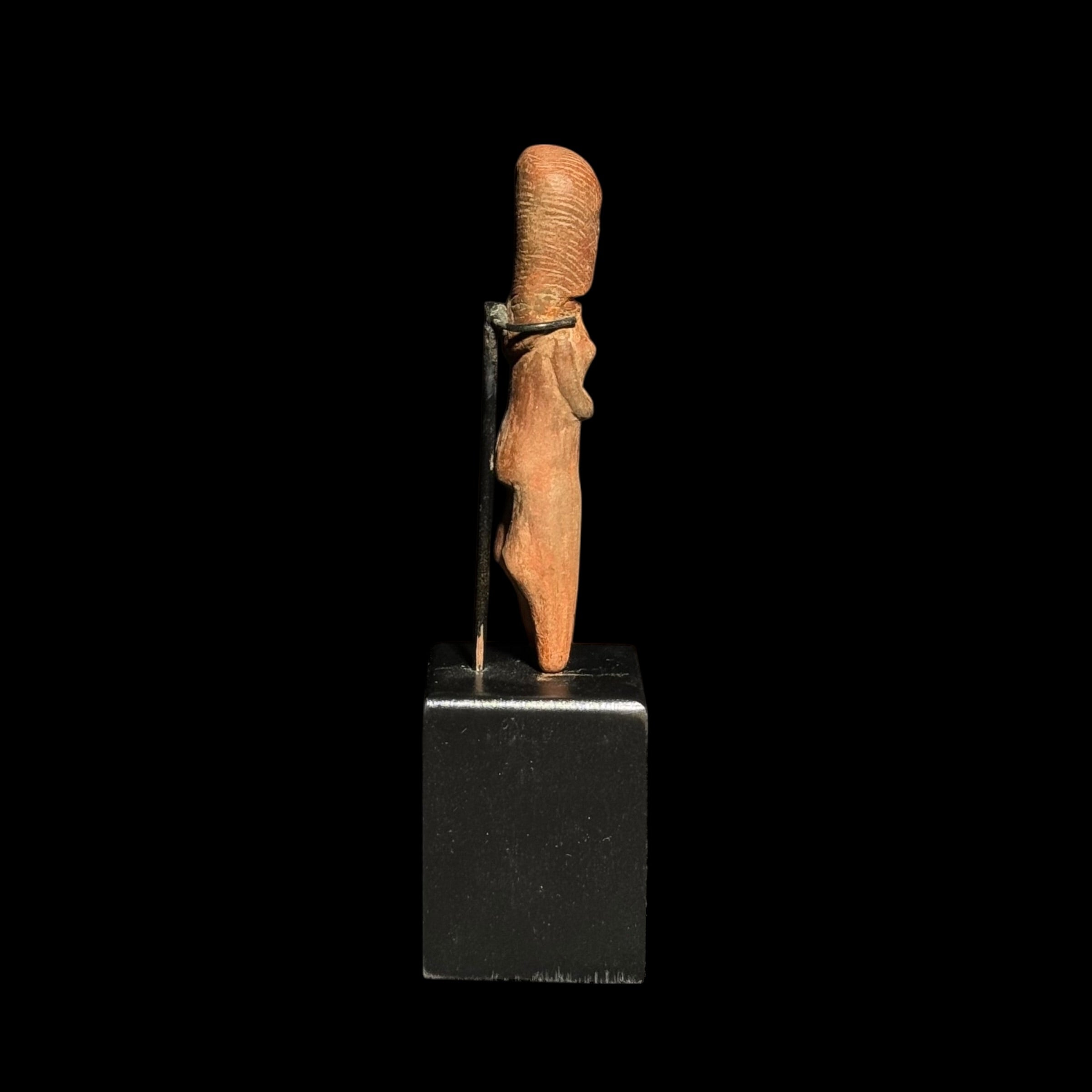 Pre-Columbian Valdivia Venus Pottery Figure