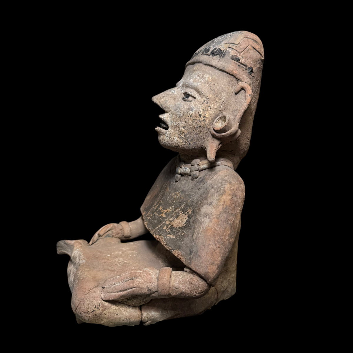 Pre-Columbian Veracruz pottery seated figure