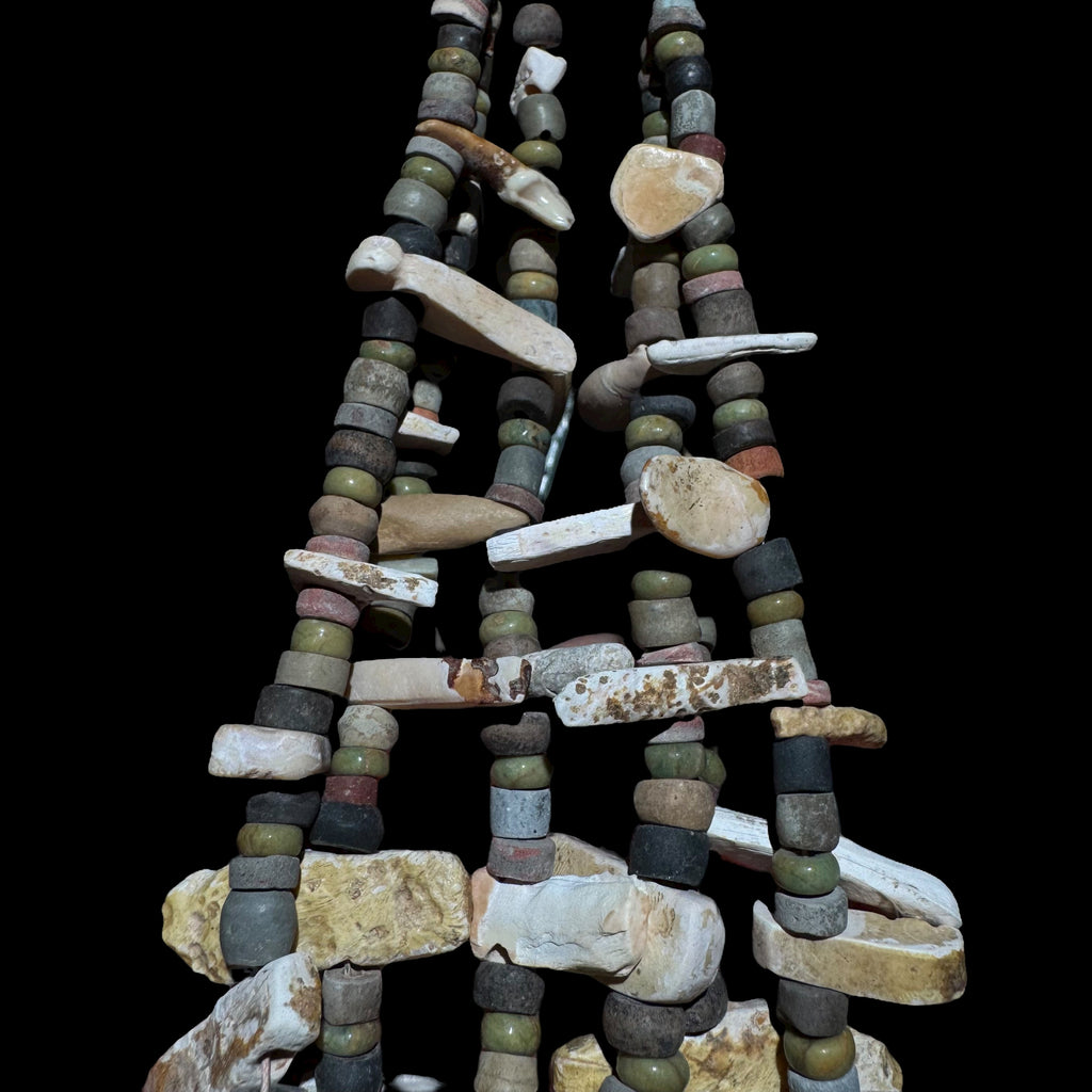 Pre-Columbian Tairona stone and shell bead necklace