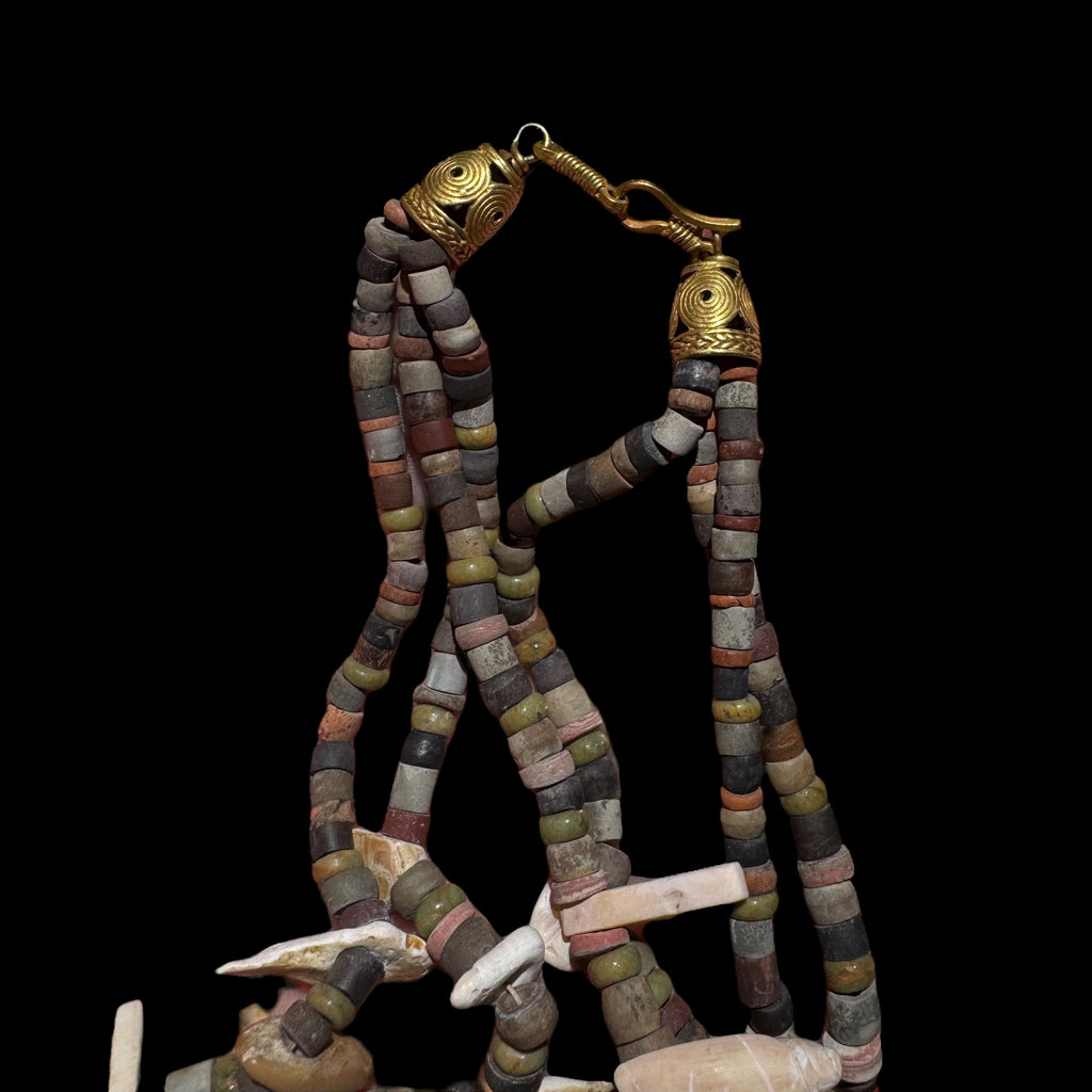 Pre-Columbian Tairona stone and shell bead necklace