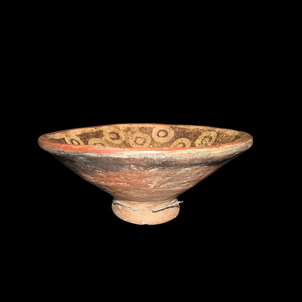Pre-Columbian Nariño Ceramic Bowl – Concentric Circle Pattern