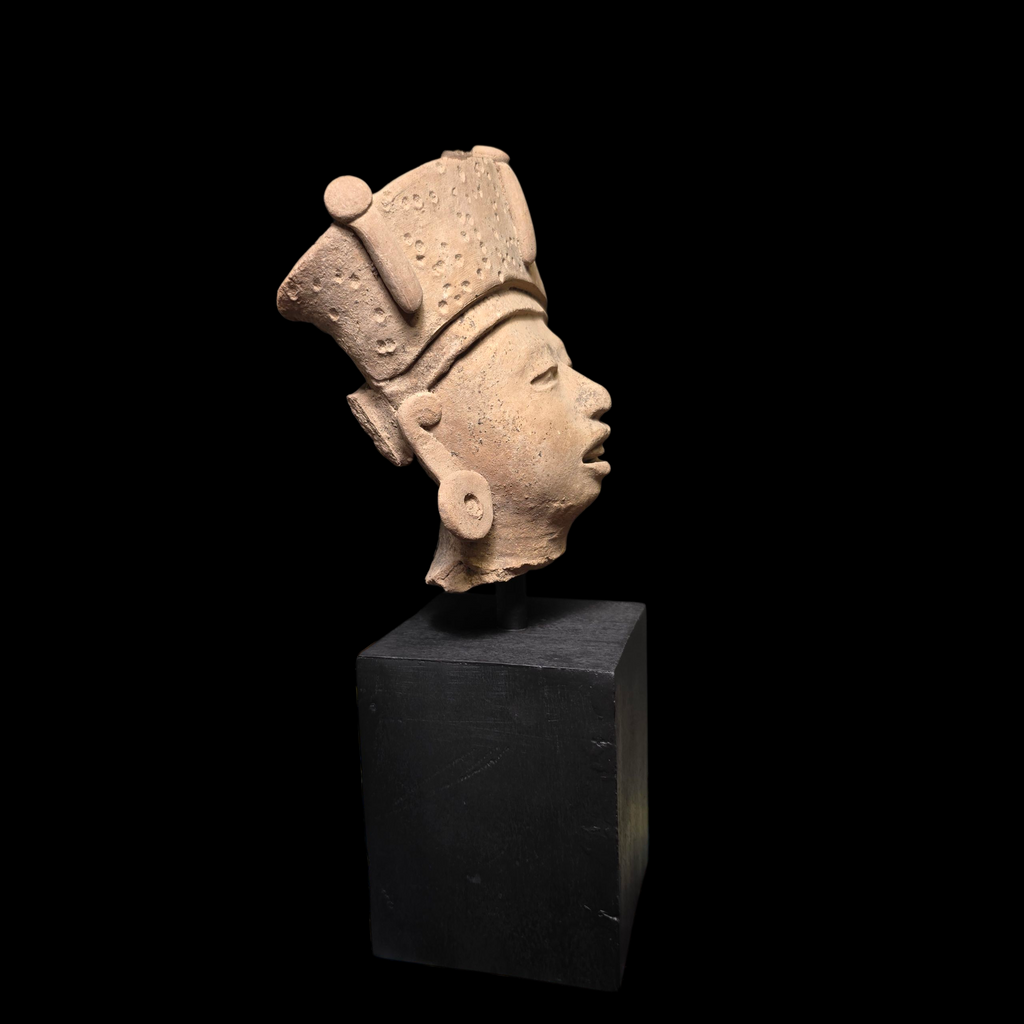 Pre-Columbian Veracruz potter head fragment