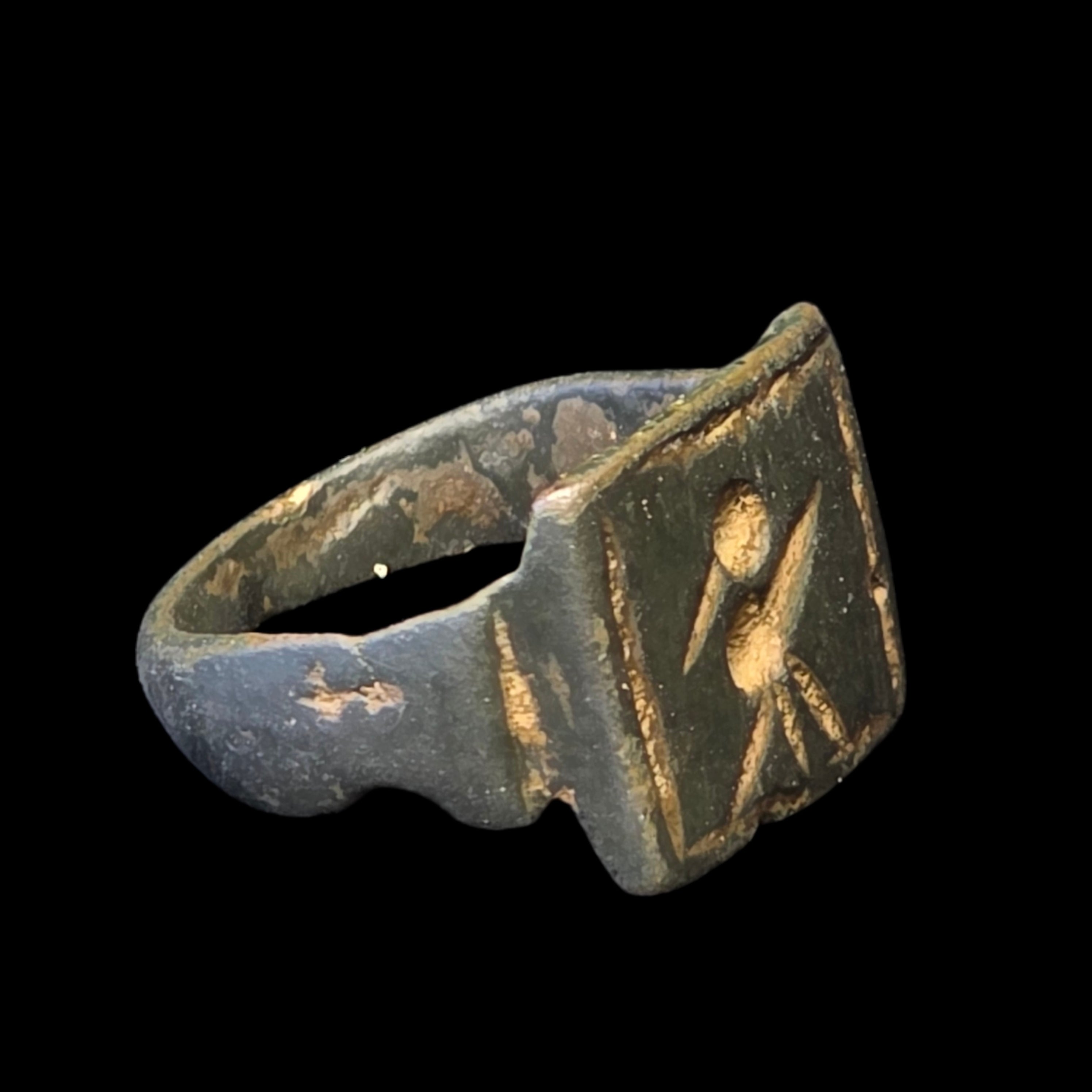 Ancient Roman Bronze Ring w/ Bird Motif – 1st–2nd Century AD, Size 6