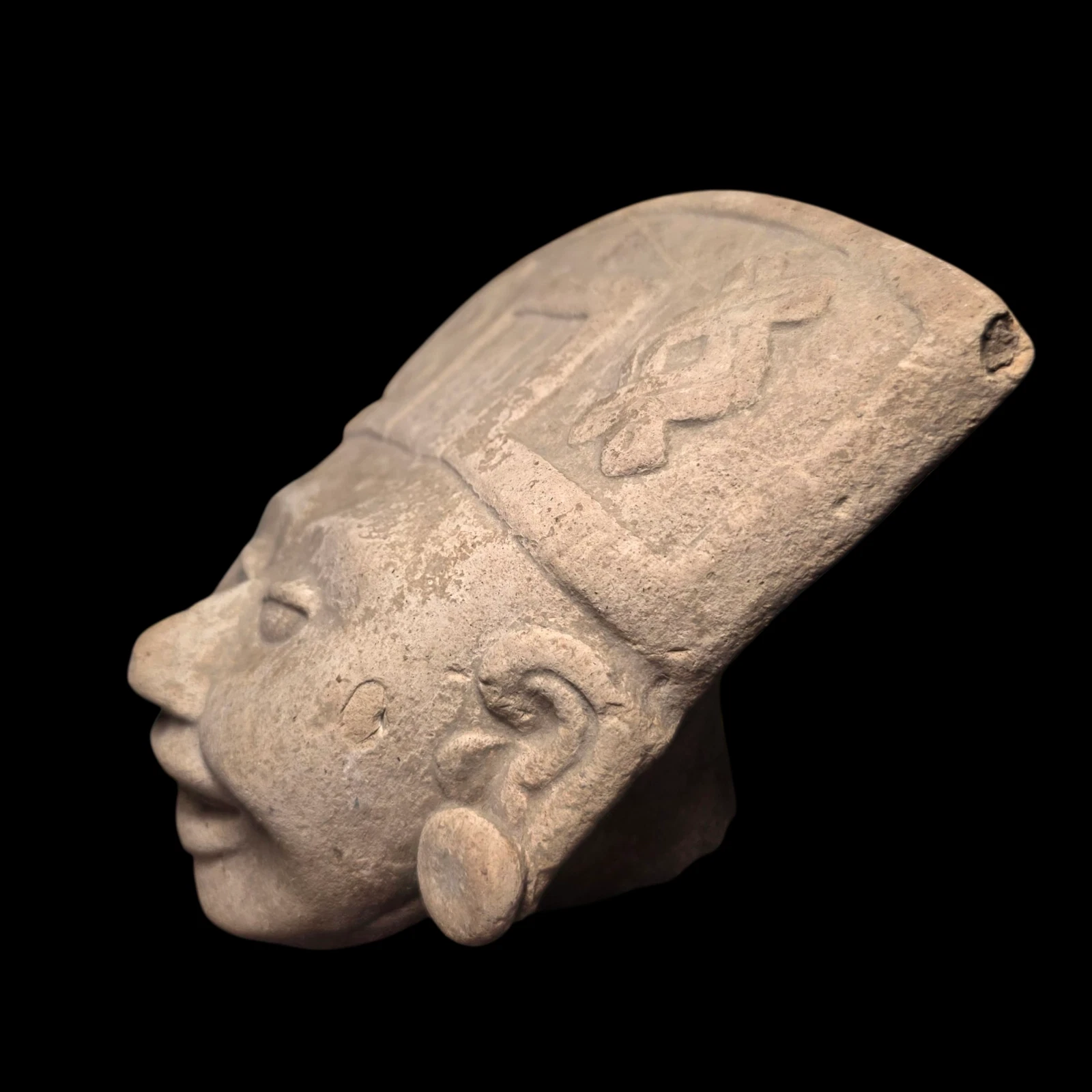 Pre-Columbian Veracruz pottery head fragment