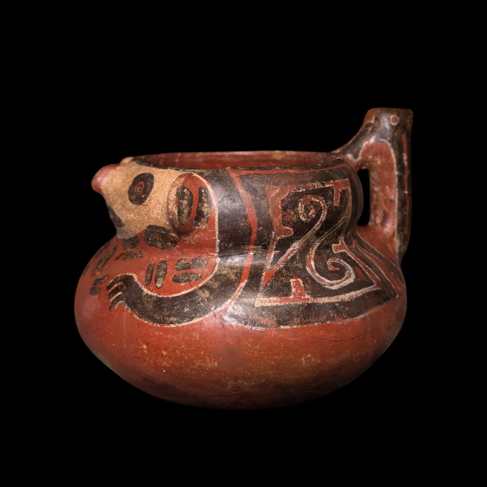 Pre-Columbian Cocle Zahina polychrome animal effigy vessel