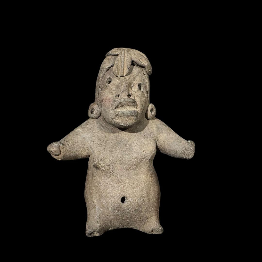 Pre-Columbian Tlatilco rattle pottery figure