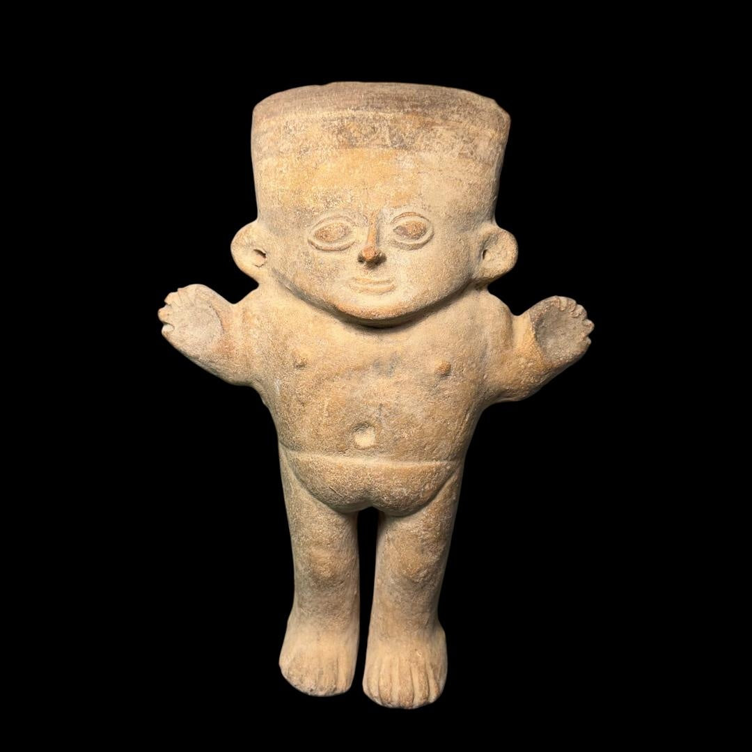 Pre-Columbian Chancay Chuchimilco pottery figure