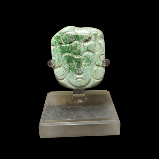 Pre-Columbian Maya jade pendant