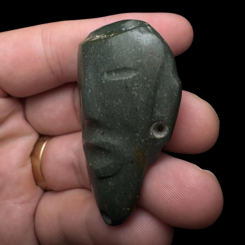 Pre-Columbian Guerrero Greenstone Double-Face Pendant – Chontal