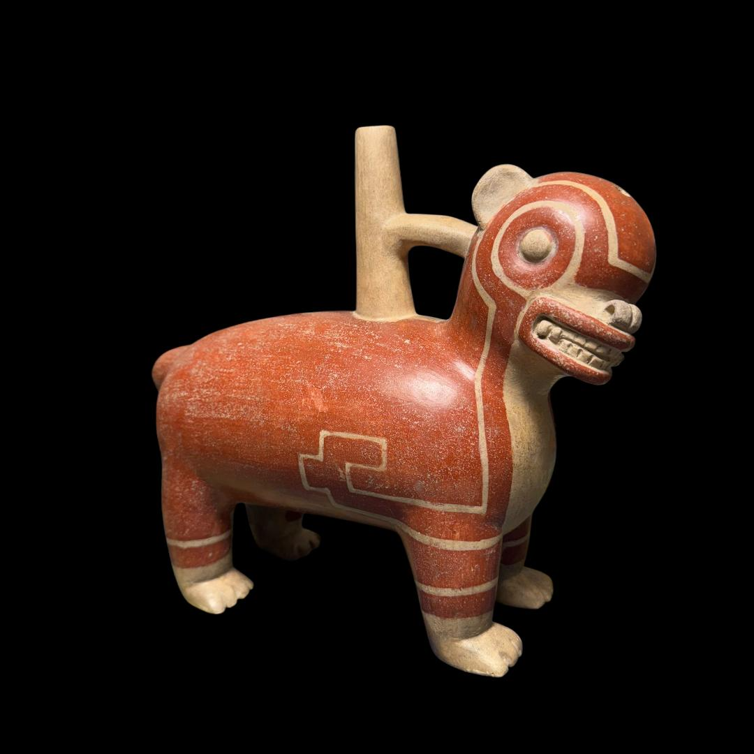 Pre-Columbian Chavin pottery feline vessel